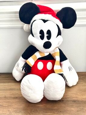 Disney Christmas Holiday Classics LARGE Mickey Mouse 21" Plush Santa Hat & Scarf